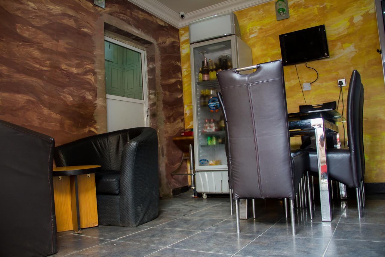 Glasshouse Hotel And Suites Egba Luaran gambar